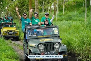 Track Adventure Jeep Merapi1